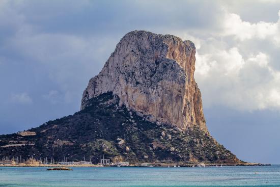 pe�on ifach